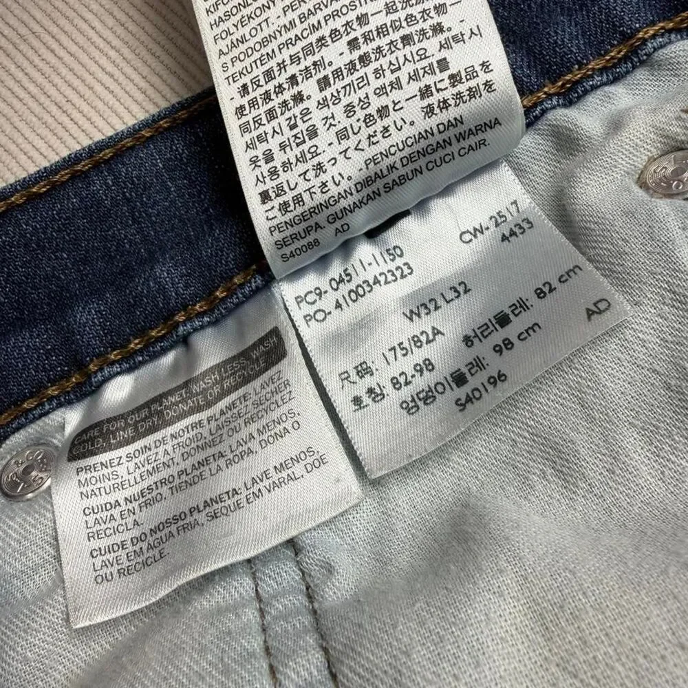 Levi-s Men's Blue and Navy Jeans